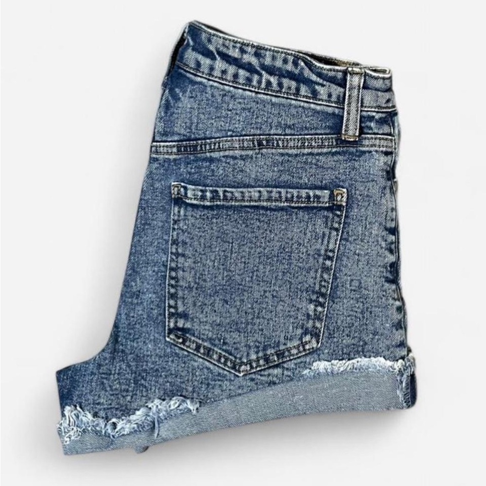 🪁 Tgla Blue Jean Shorts~Women’s Size 25”~High-Rise~Cuffed & Frayed Hem
